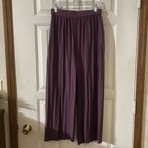 Misook Pleated Wide Leg Burgundy Pants Rayon Polyester Pull On Office Size XS